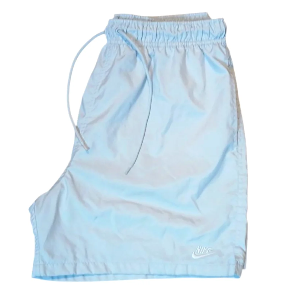 Nike Sportswear Men's Club Woven Track Shorts Nylon Shiny Light Grey Large
